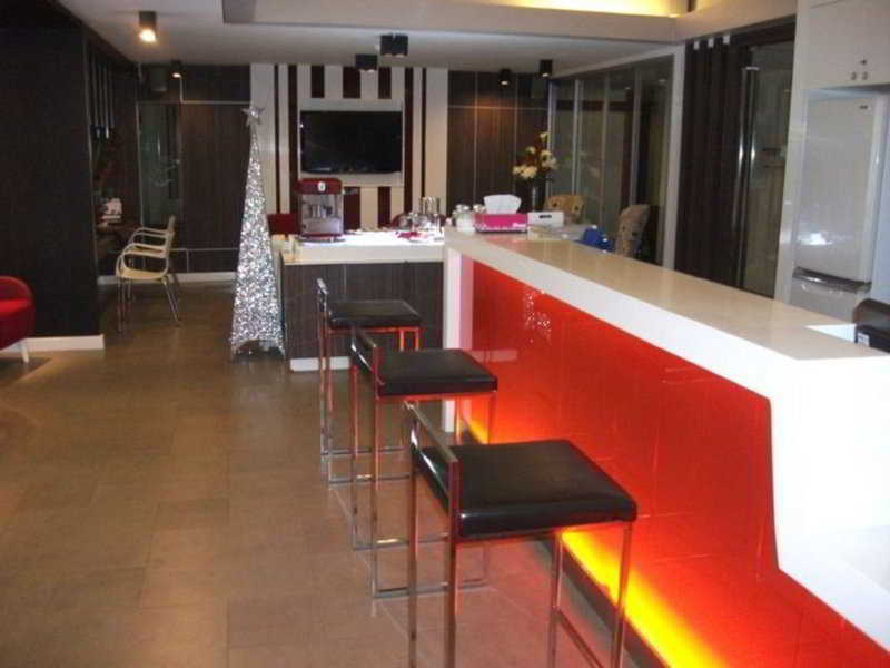 Photo of Palette Bella B All Suites Bangkok Hotel, 3-star hotel in Bangkok (and vicinity)