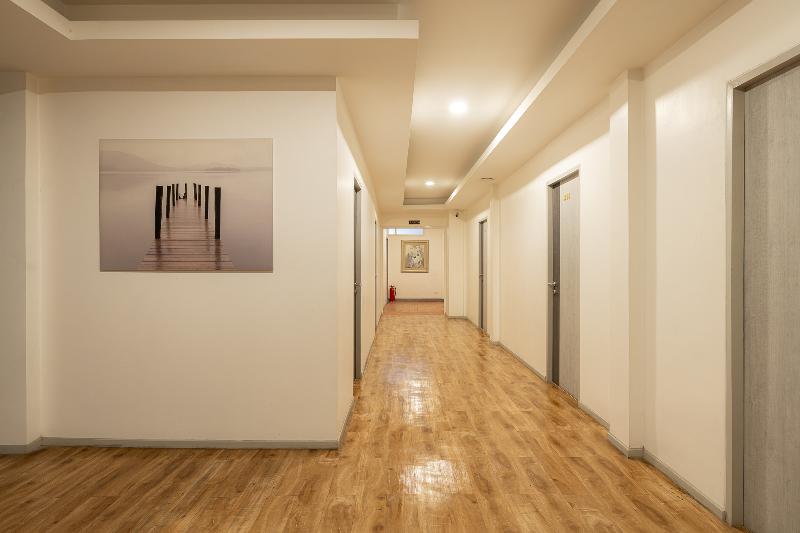 Photo of Ratchadamnoen Residence, 3-star hotel in Bangkok (and vicinity)