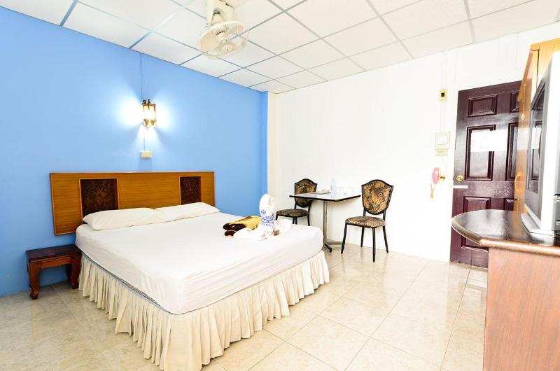 Photo of Sananwan Palace, 2-star hotel in Bangkok (and vicinity)