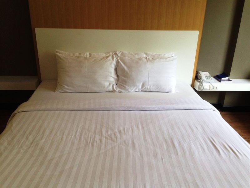 Photo of New Travel Lodge Hotel, 2-star hotel in Chanthaburi