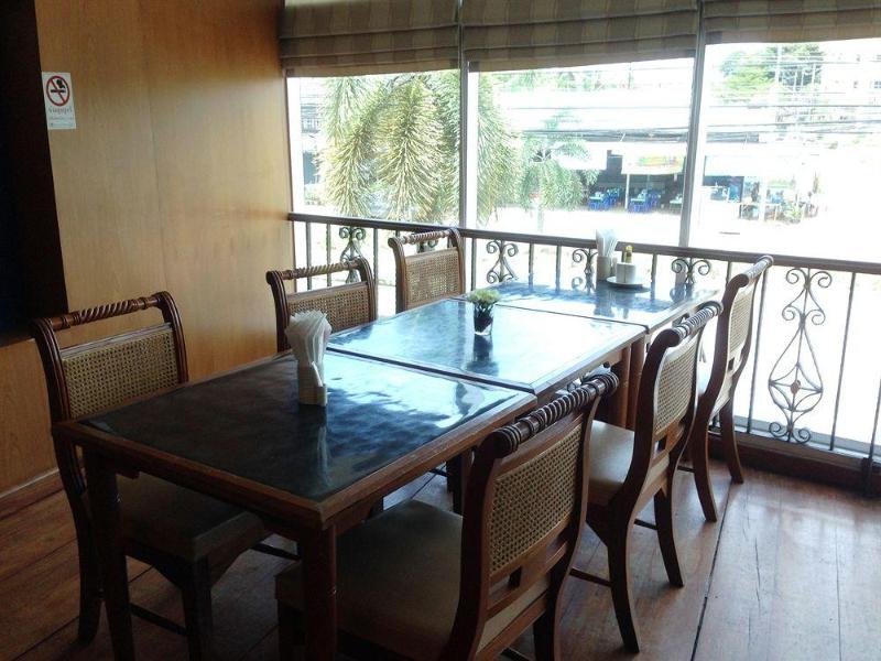 Photo of New Travel Lodge Hotel, 2-star hotel in Chanthaburi