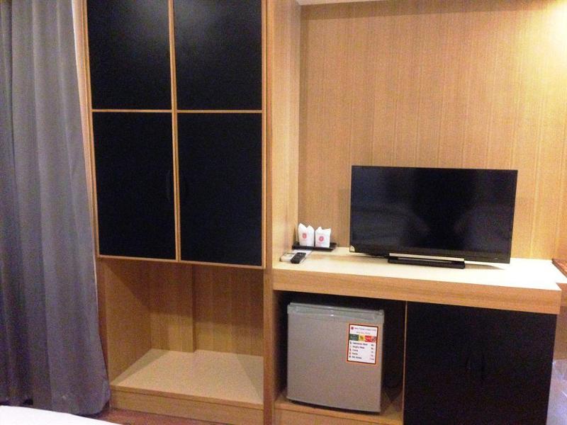 Photo of New Travel Lodge Hotel, 2-star hotel in Chanthaburi