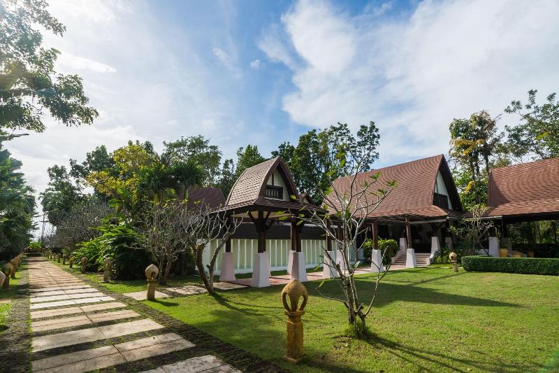 Photo of Barali Beach Resort Koh Chang, 4-star hotel in Ko Chang