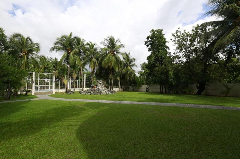 Photo of Java Hotel, 3-star hotel in Laoag