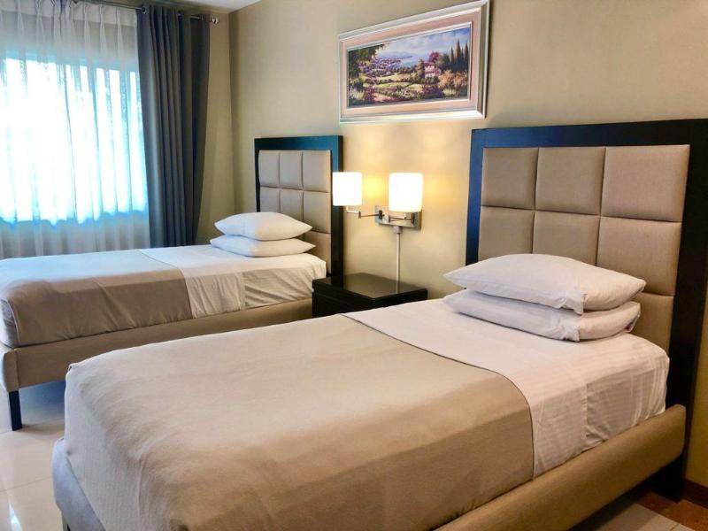 Photo of Prism Hotel, 3-star hotel in Angeles City (and vicinity)