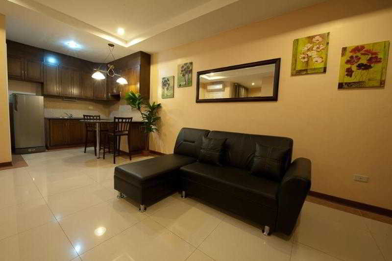 Photo of Prism Hotel, 3-star hotel in Angeles City (and vicinity)