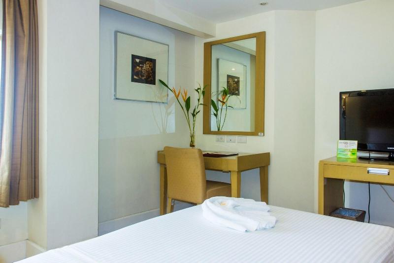 Photo of Hotel St Ellis, 3-star hotel in Legazpi (and vicinity)