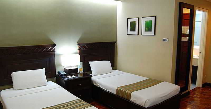 Photo of El Cielito Hotel - Sta. Rosa, 3-star hotel in Laguna (province)