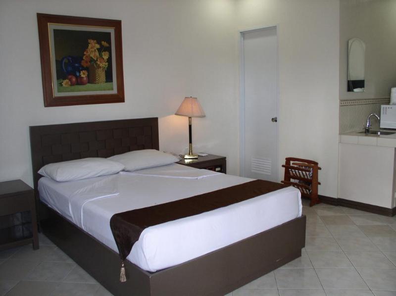 Photo of Riverview Resort & Conference Center, 3-star hotel in Calamba