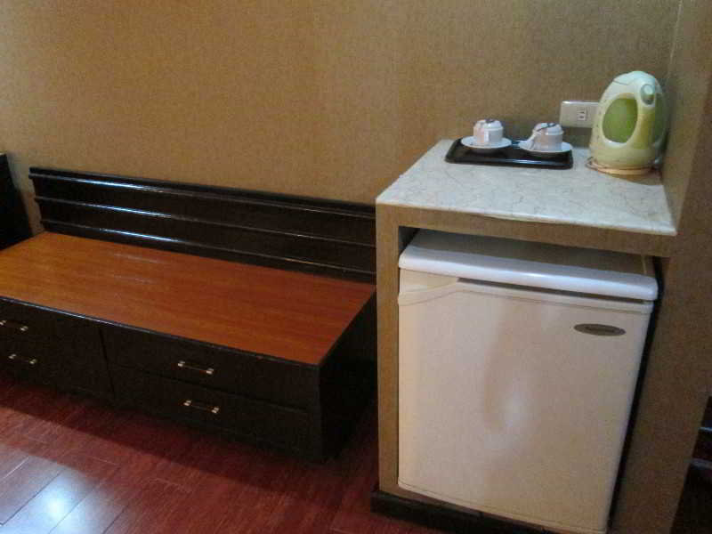 Hotel Sogo Tarlac, 2-star hotel in Tarlac