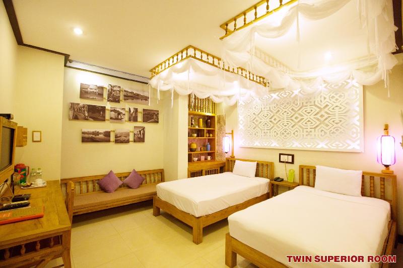 Vinh Hung Library Hotel, Singapore