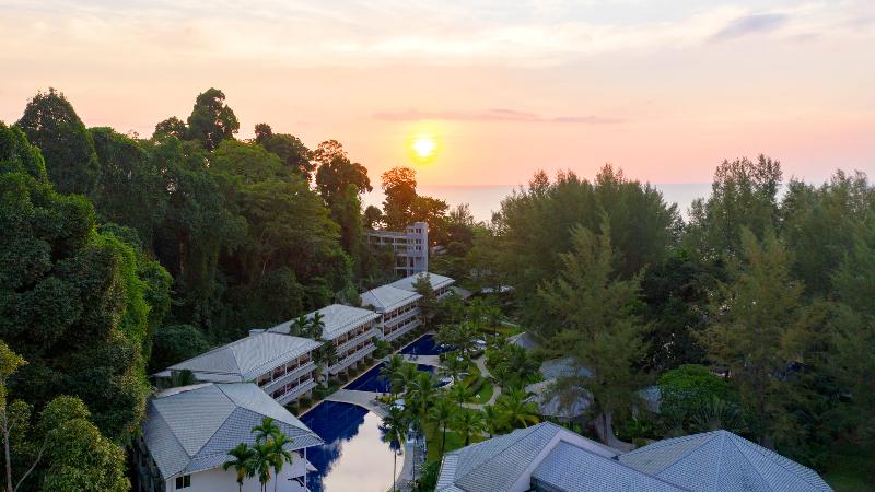 Sentido Khaolak, Singapore