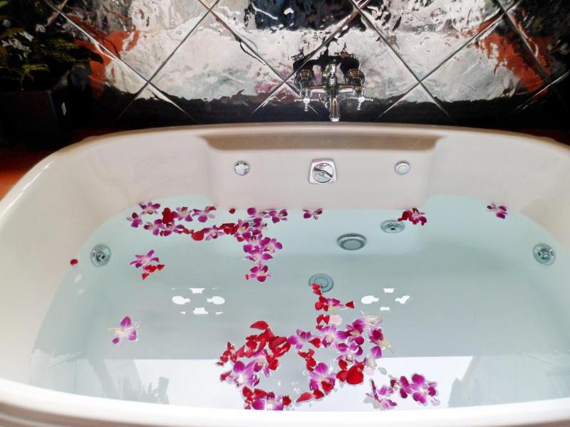 Photo of Khaolak Boutique Heritage, 3-star hotel in Khao Lak