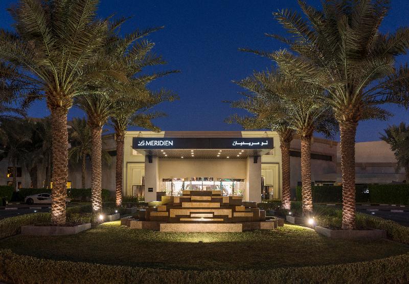 Le Meridien Dubai Hotel & Conference Centre, Singapore
