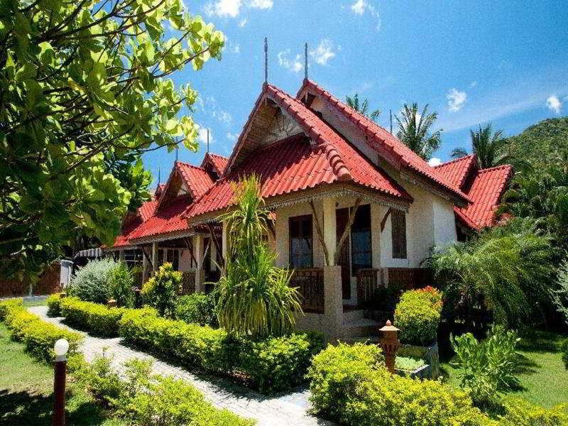 Photo of Long Bay Resort, 2-star hotel in Koh Phangan