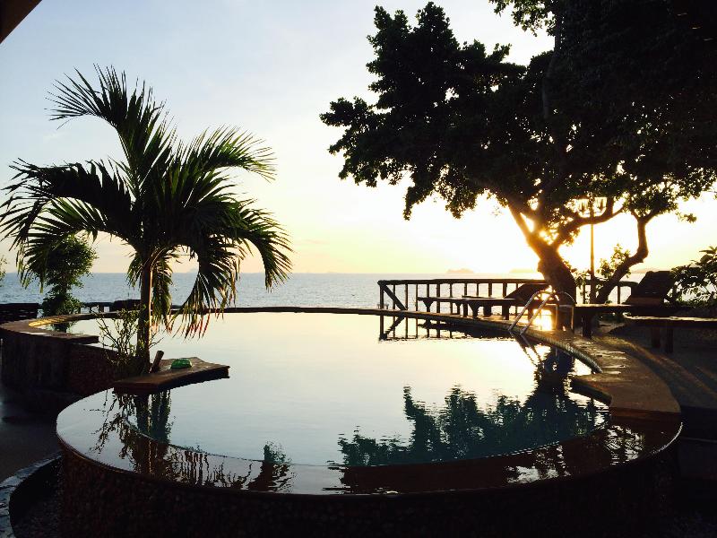 Suncliff Resort exterior, 3-Star hotel in Koh Phangan