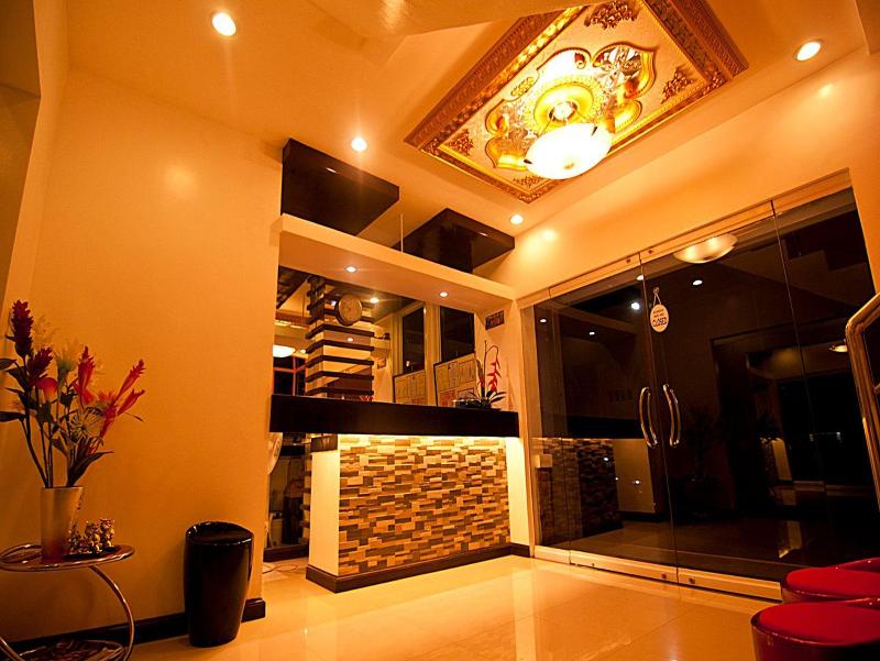 Photo of Asog County Hotel, 2-star hotel in Iriga