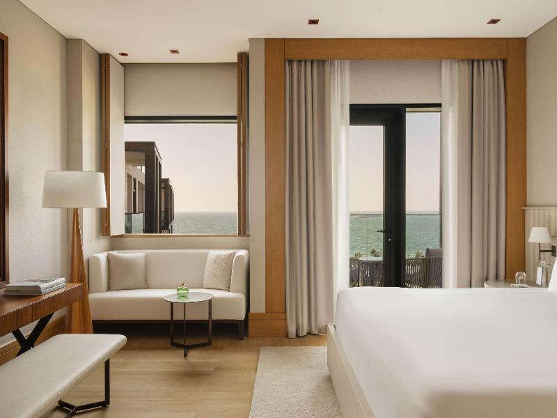 Delano Dubai, Singapore