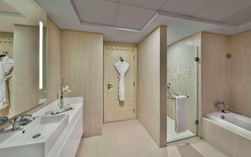 DoubleTree by Hilton Dubai - Jumeirah Beach, Singapore