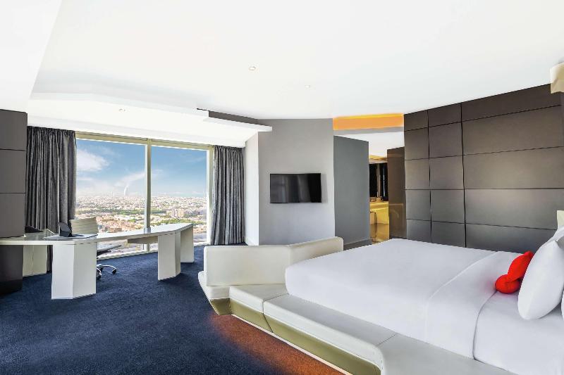 V Hotel Dubai, Curio Collection by Hilton, Singapore