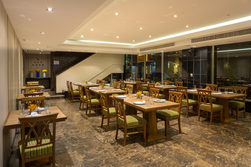 Bandara Suites, Silom Bangkok, Singapore
