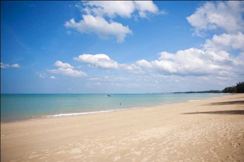 ananea Beyond Khaolak, Singapore