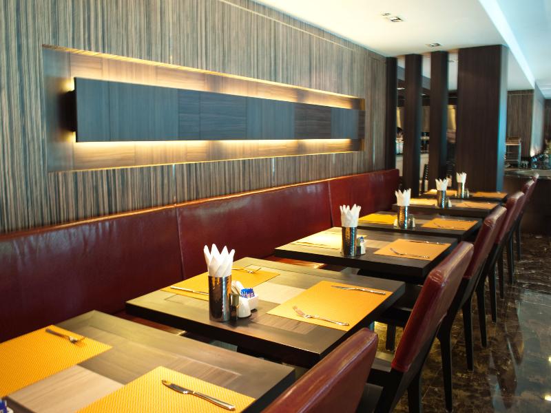 Kingston Suite Sukhumvit 15, Singapore