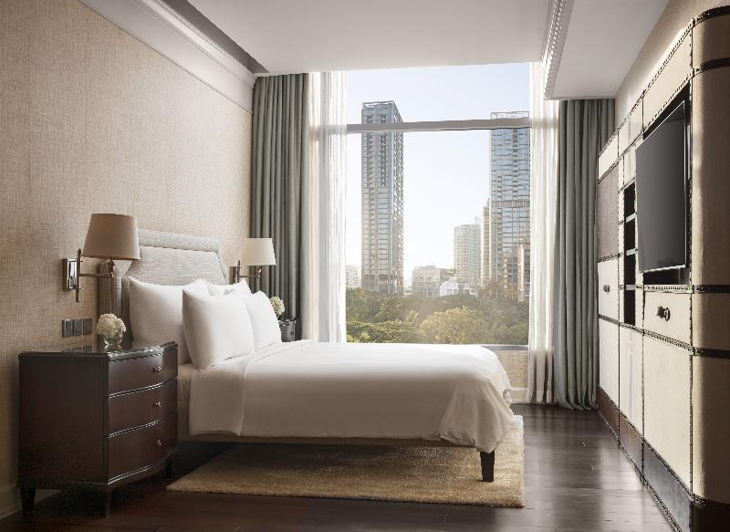 Oriental Residence Bangkok, Singapore