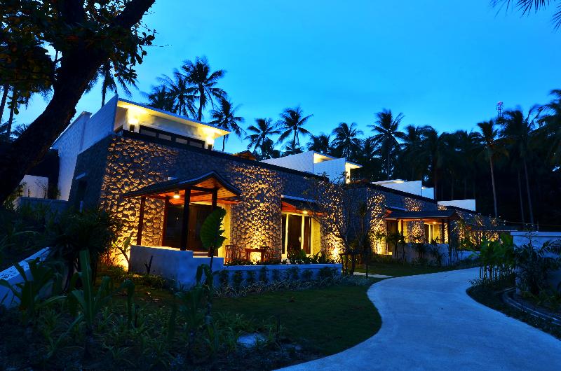 The Racha, Singapore