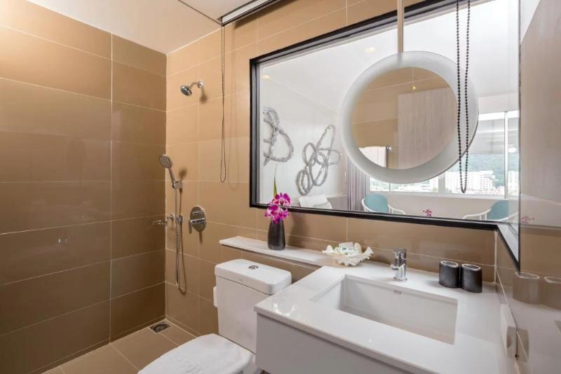 Pearl Hotel, Singapore