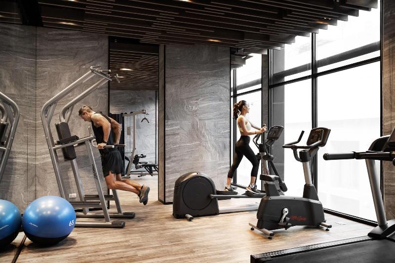 Walton Suites Sukhumvit, Singapore