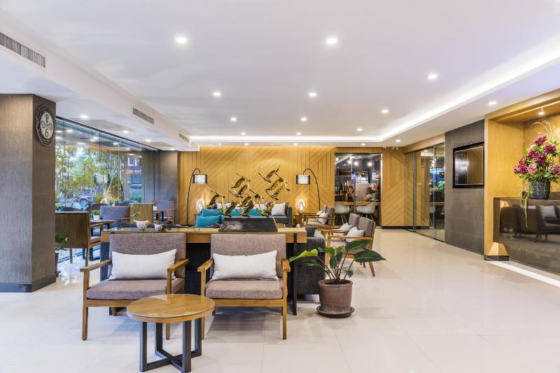 Livotel Hotel Hua Mak Bangkok, Singapore