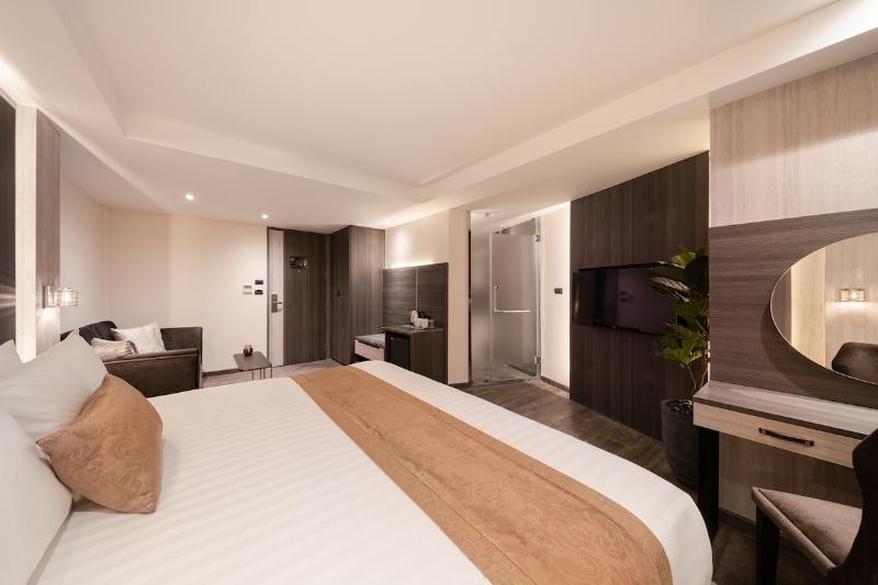 Aspira Parc Sukhumvit 22, Singapore