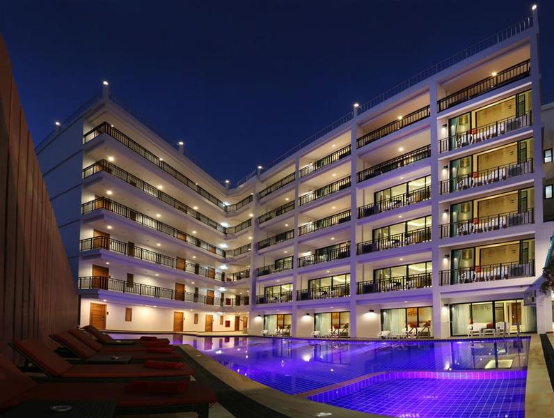 Paripas Patong Resort, Singapore