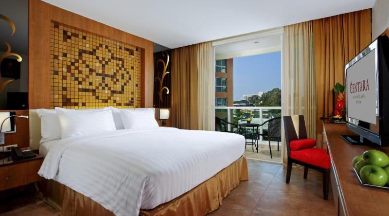 Centara Nova Hotel Pattaya, Singapore