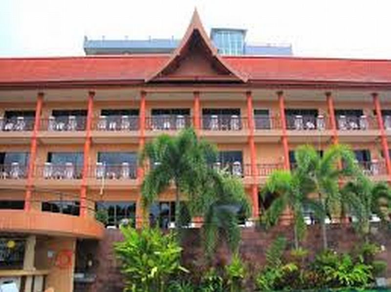 Casa Del M Phuket, Singapore