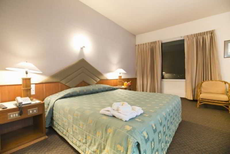 Charoen Hotel, Singapore