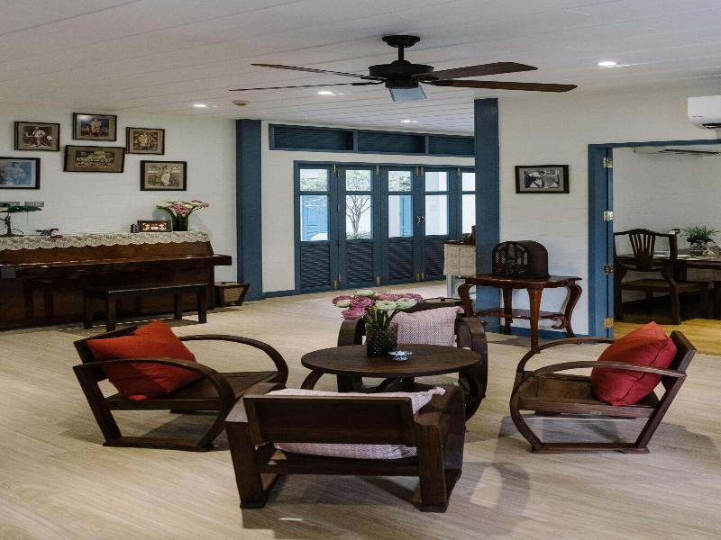Baan Vajra, Singapore