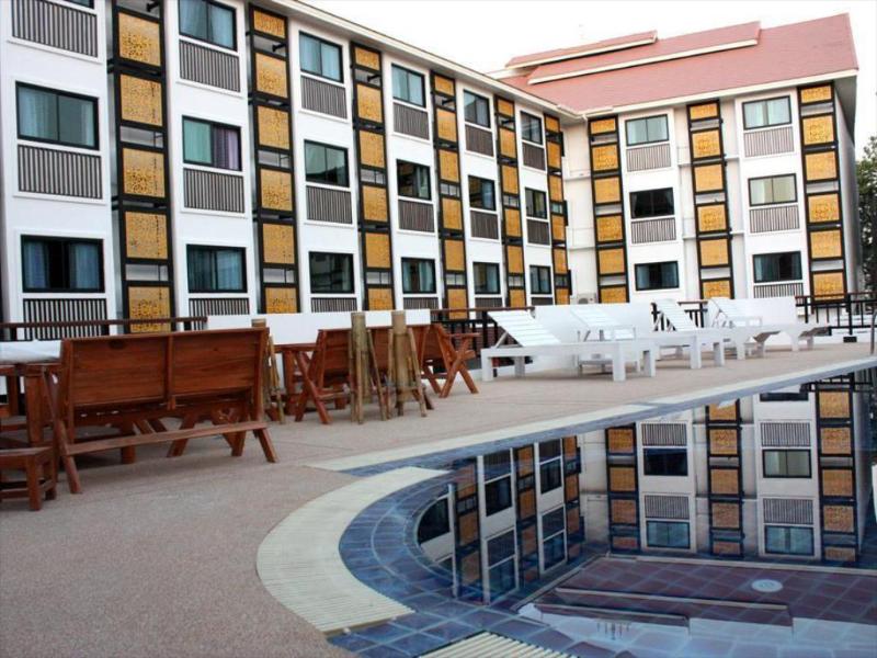 Wangburapa Grand Hotel, Singapore