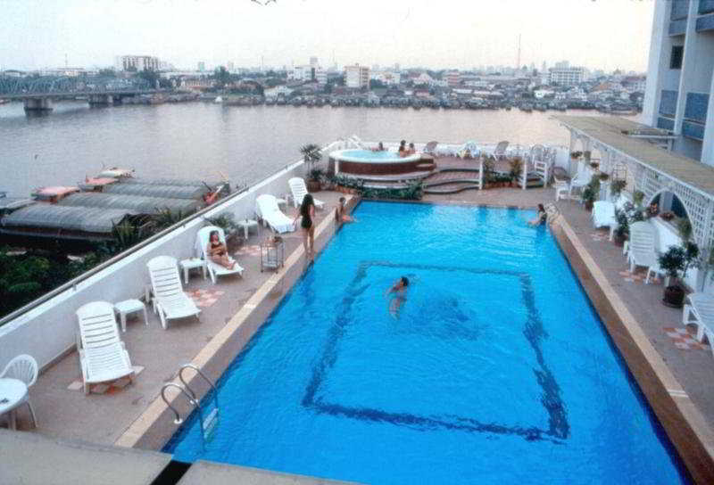Riverside Bangkok Hotel, Singapore