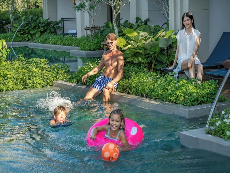 Khao Lak Marriott Beach Resort & Spa, Singapore