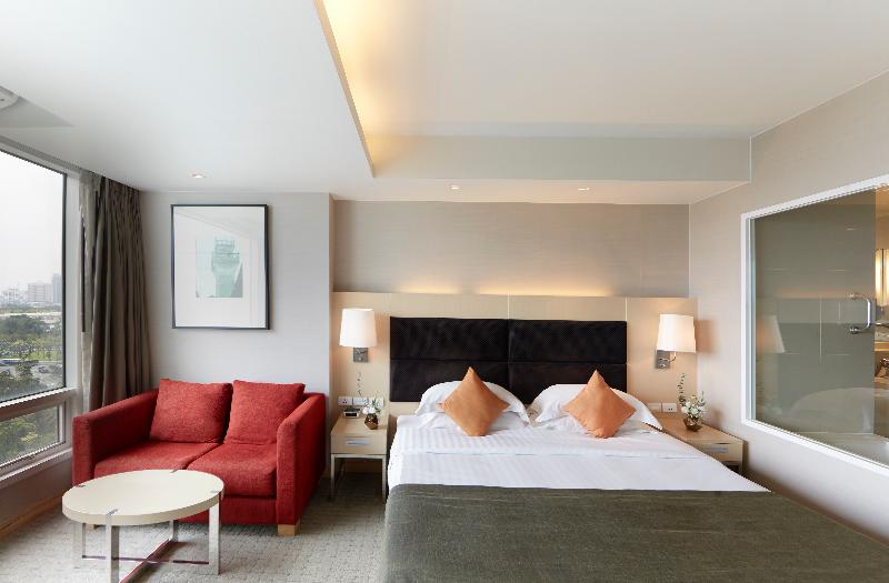 Sora Resort & Suites Sukhumvit, Singapore