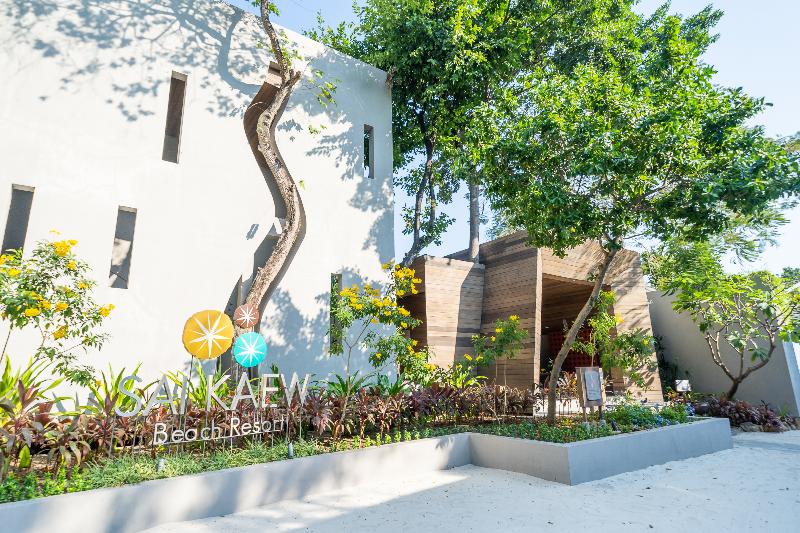 Photo of Saikaew Beach Resort, 4-star hotel in Koh Samet