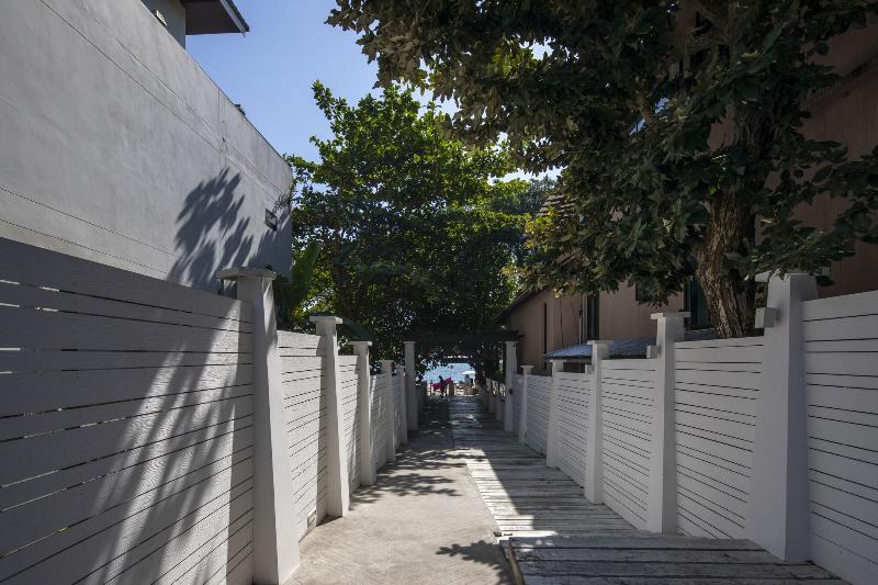 Photo of Samed Pavilion Resort & Restaurant, 4-star hotel in Koh Samet