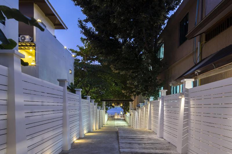 Photo of Samed Pavilion Resort & Restaurant, 4-star hotel in Koh Samet