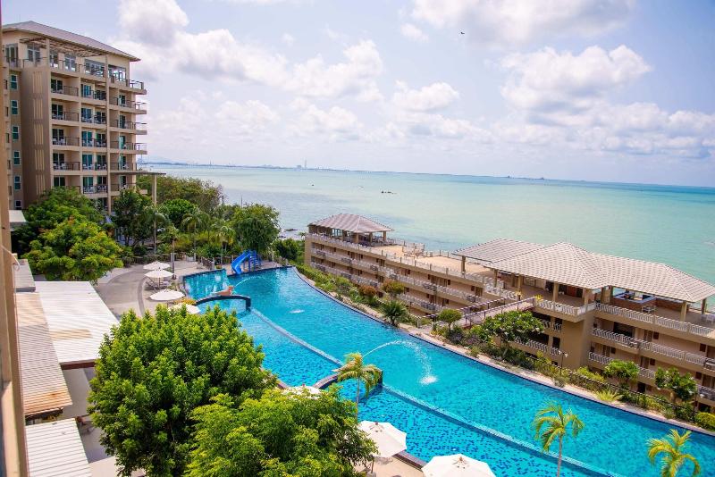 Royal Phala Cliff Beach Resort and Spa, Singapore