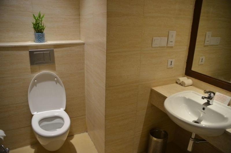 Photo of The Lalit Traveller Jaipur, 4-star hotel in Jaipur District