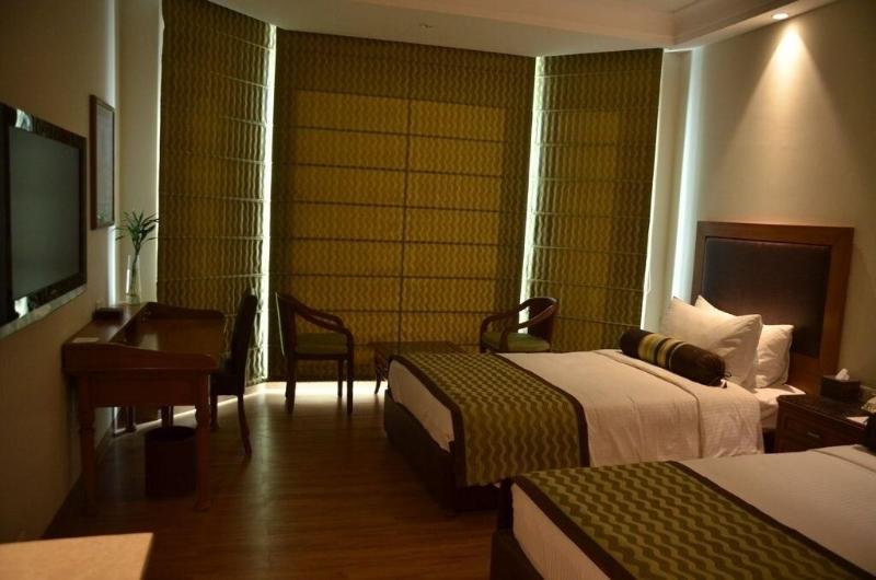 Photo of The Lalit Traveller Jaipur, 4-star hotel in Jaipur District