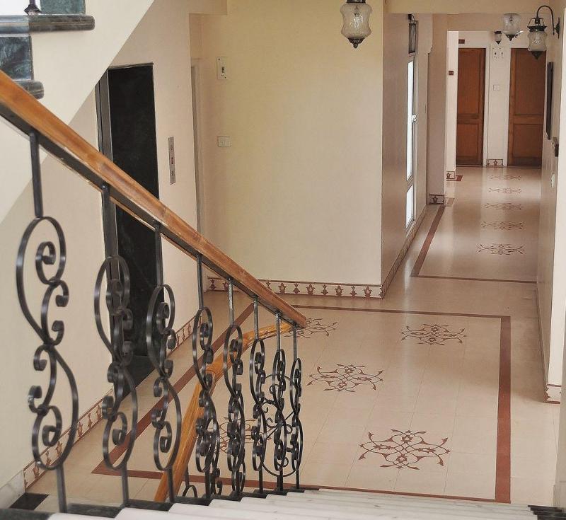 Om Niwas Suite Hotel exterior, 3-Star hotel in Jaipur District