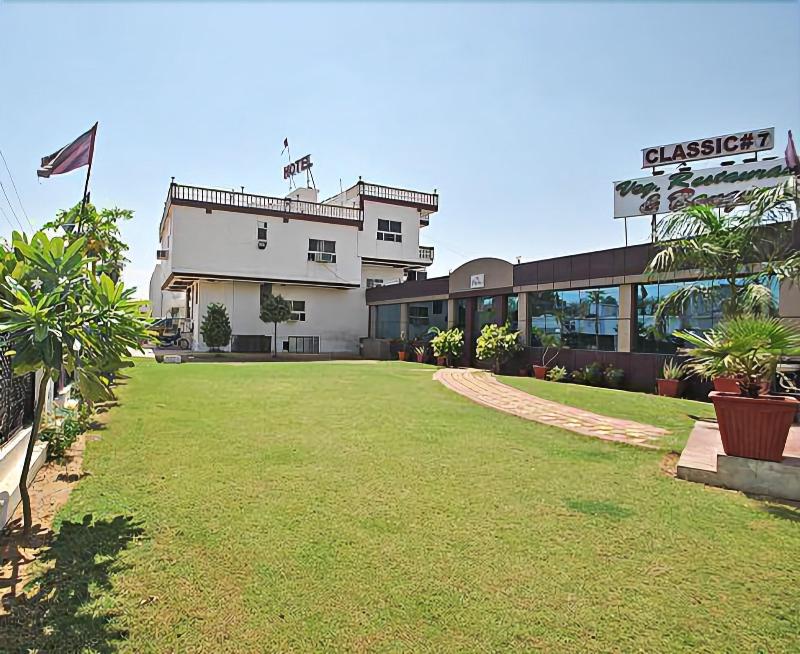 Classic 7 Hotel & Restaurant exterior, 3-Star hotel in Jaipur District